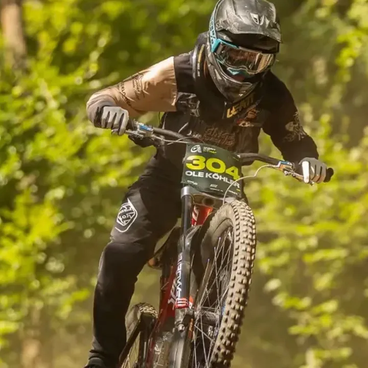 downhill.ole