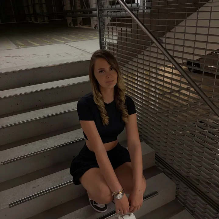 @handzickaaa._