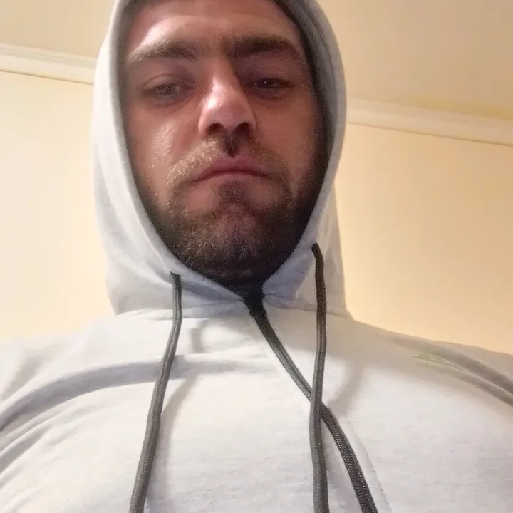 @dy6muvkhw00i