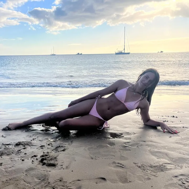 @_emma_bae1