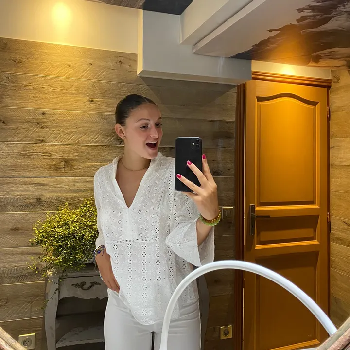 @angela.kdlr