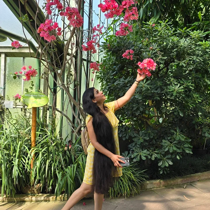 thanusiya_lax
