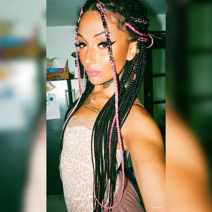 auraaa.doll