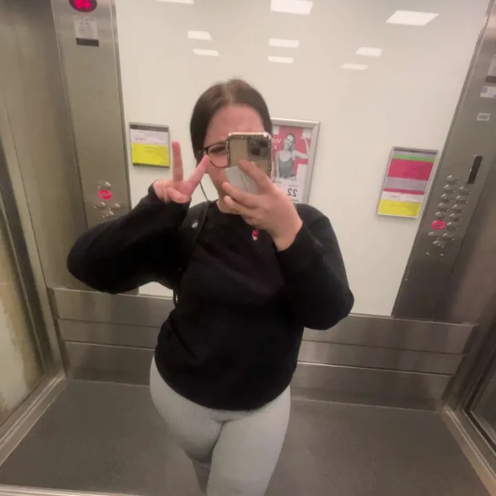 laura.071_