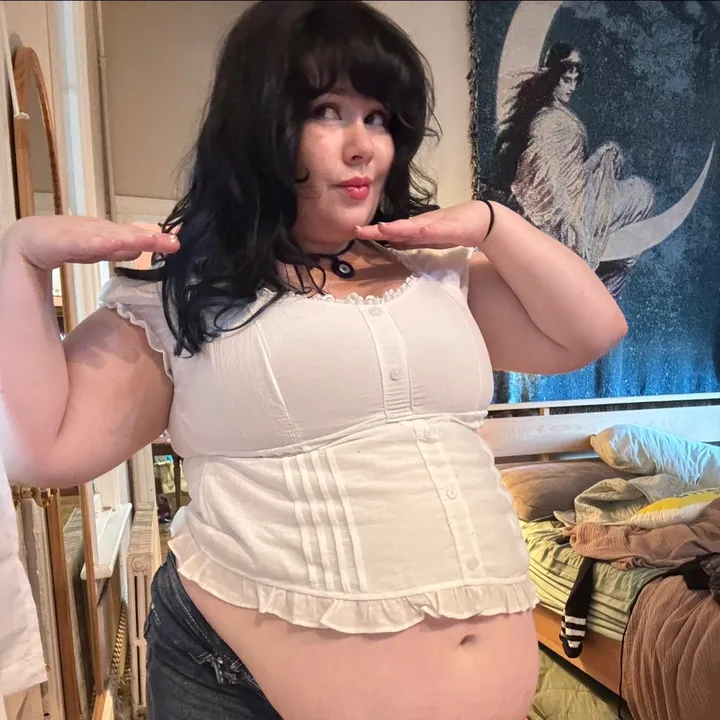 tianastummy75