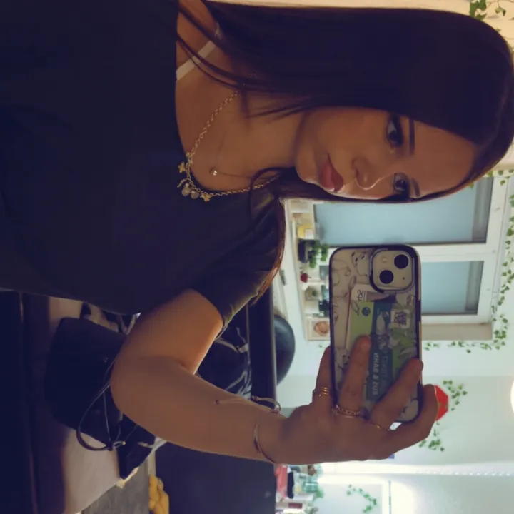 mia_6889