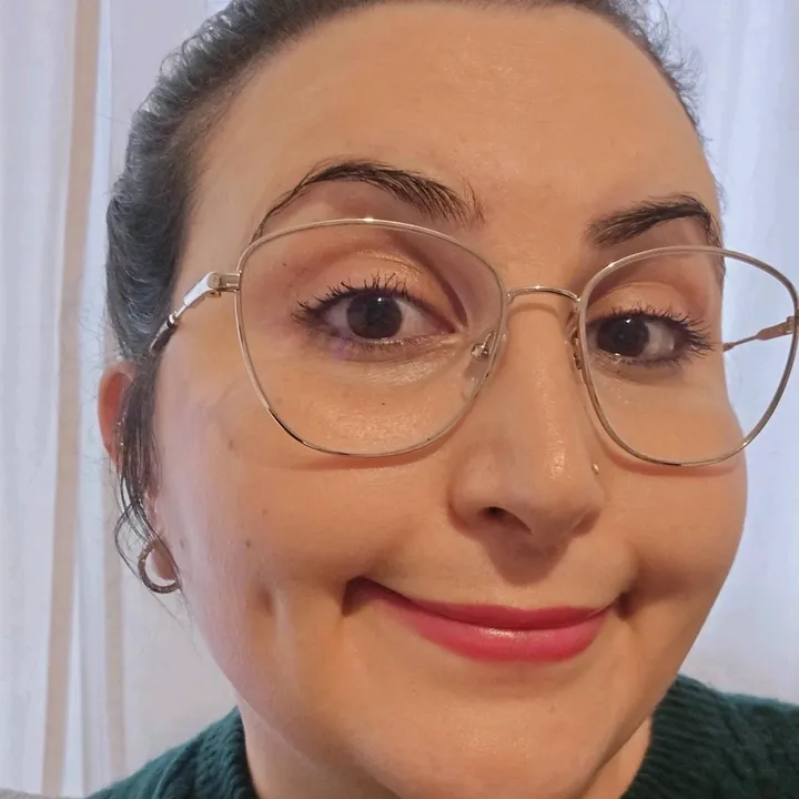 elin.comedy