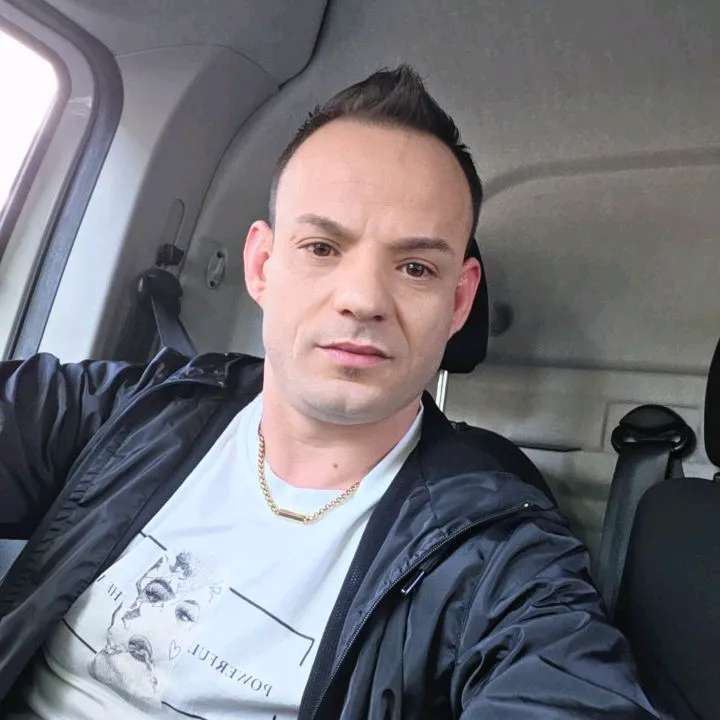 @danielliviudani