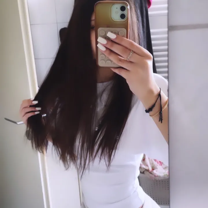 @laraaa.hsn