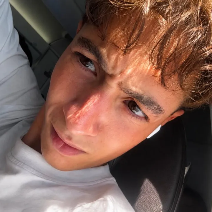@kylefanpage65