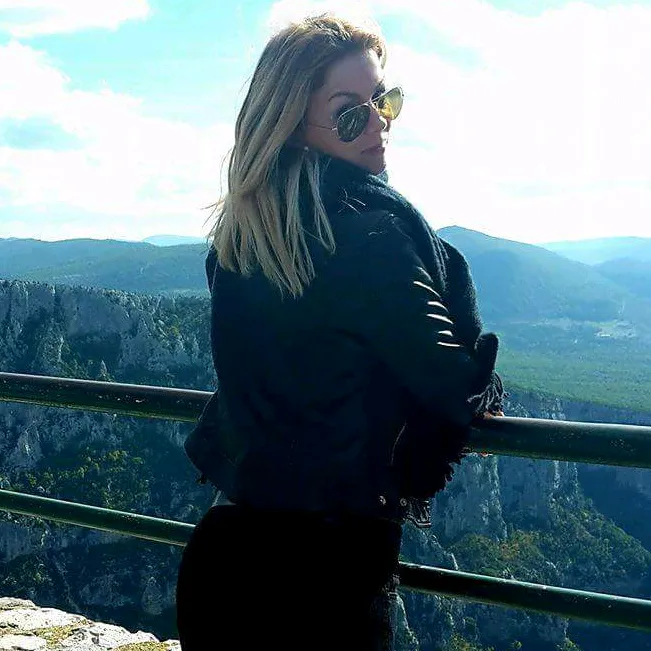 malia_tania