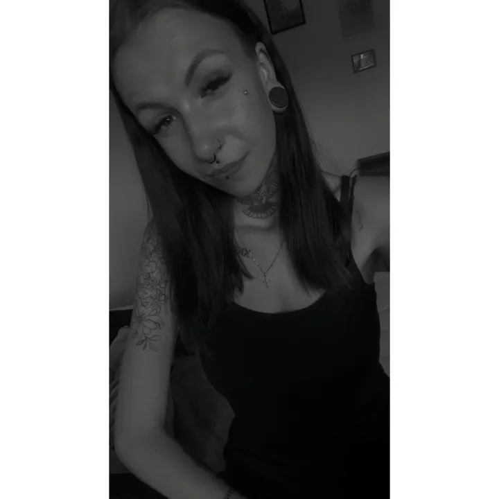 @whosjenya