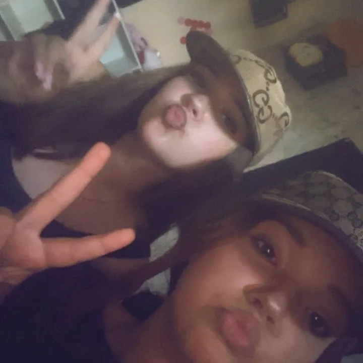 eleni_hnvrrrr26