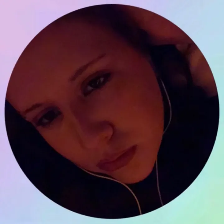 @freyapapaya24