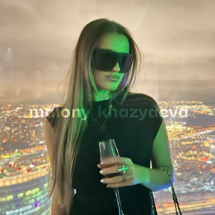malony_khazyaeva
