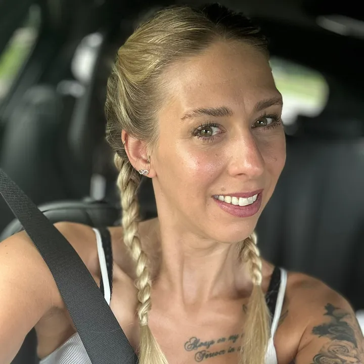 kec_bikergirl