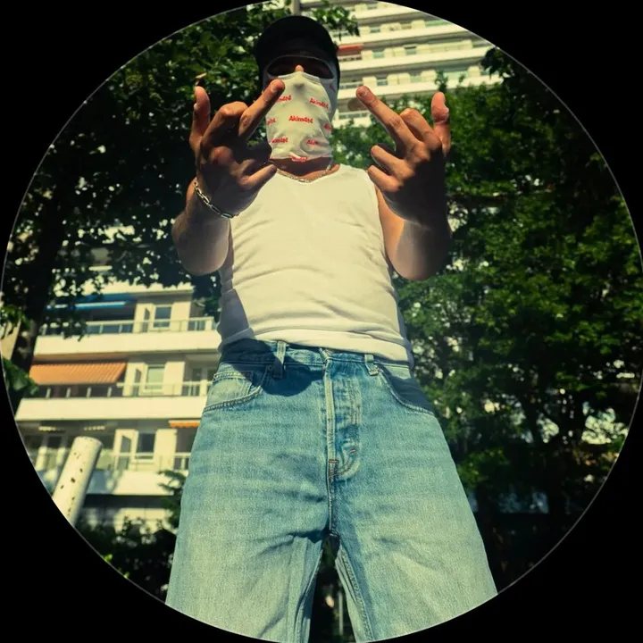 adrian_nbg4