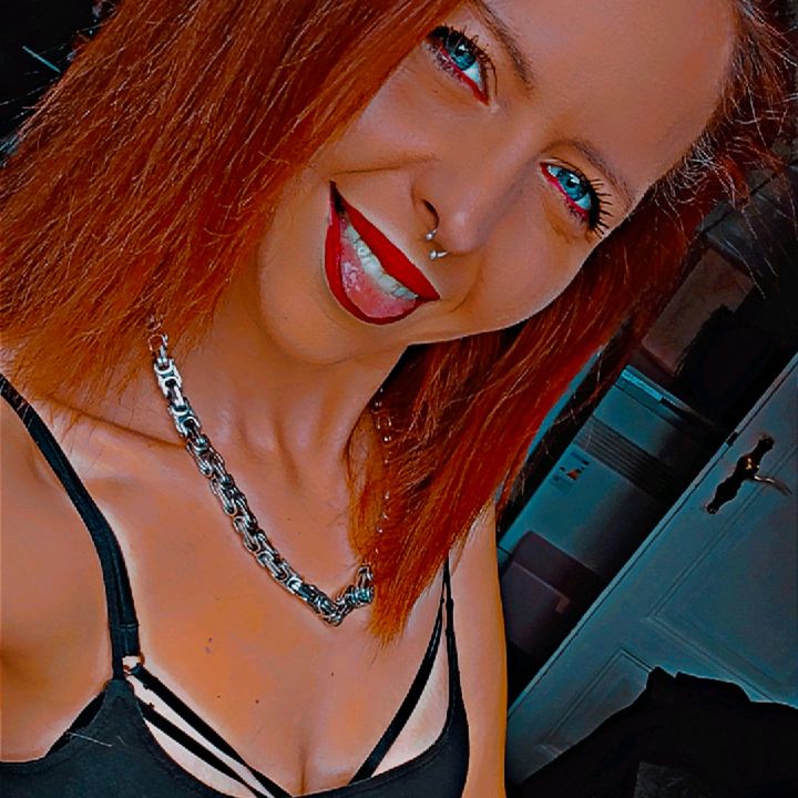 👑𝖘𝖆𝖗𝖆𝖍👑 - original sound