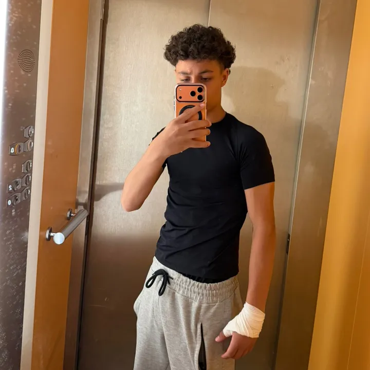 @karam.qp