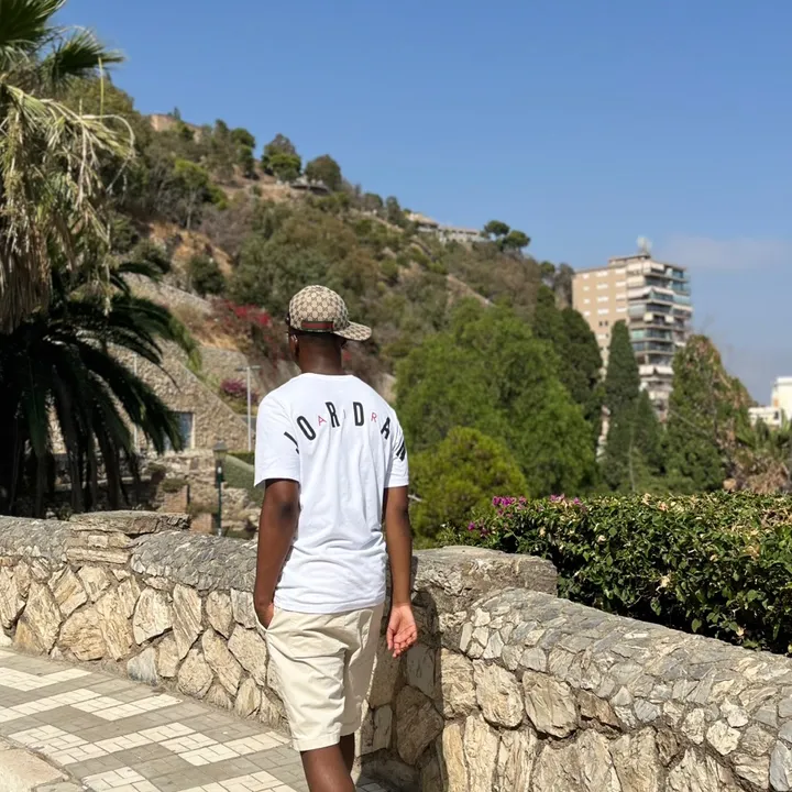 mathieu_9857
