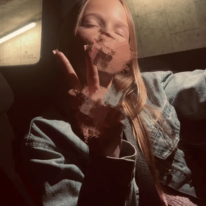 052.lizzz
