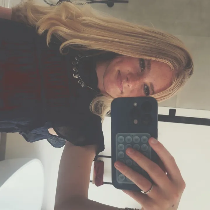 @luna.bente252