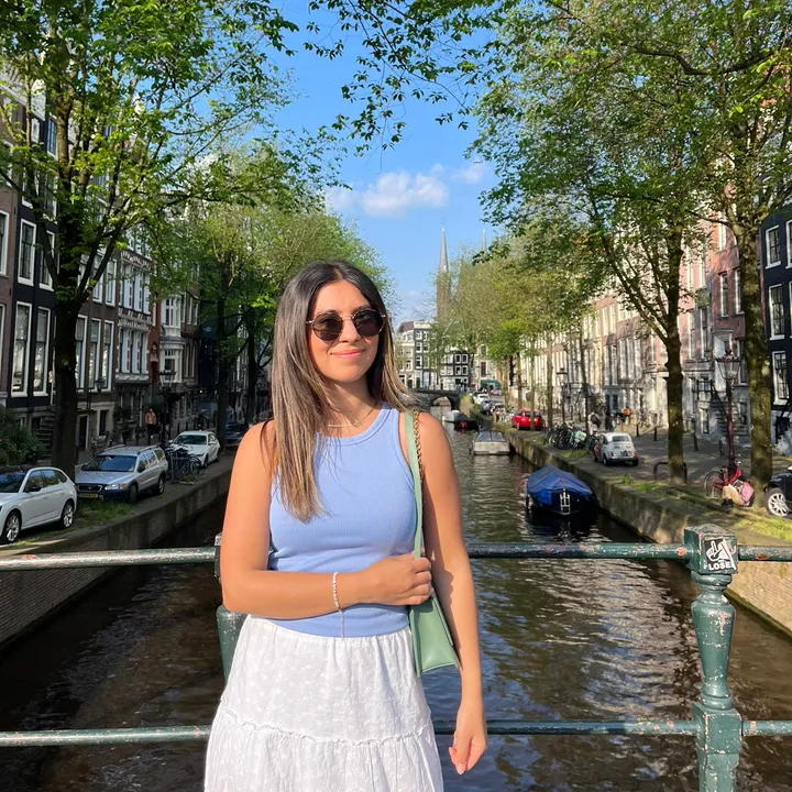 @helenxkarim