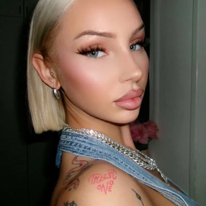 terry.josefineofficial