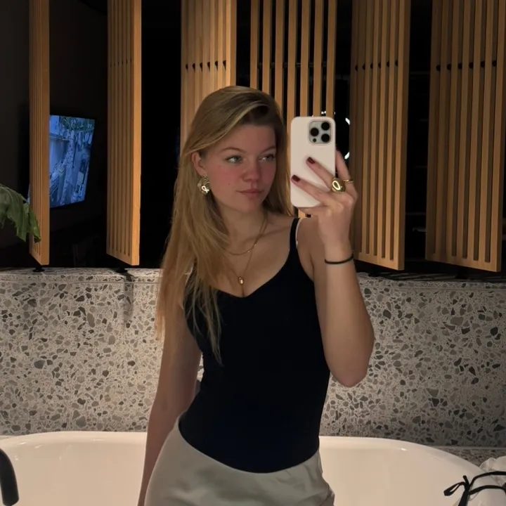 @leamlively