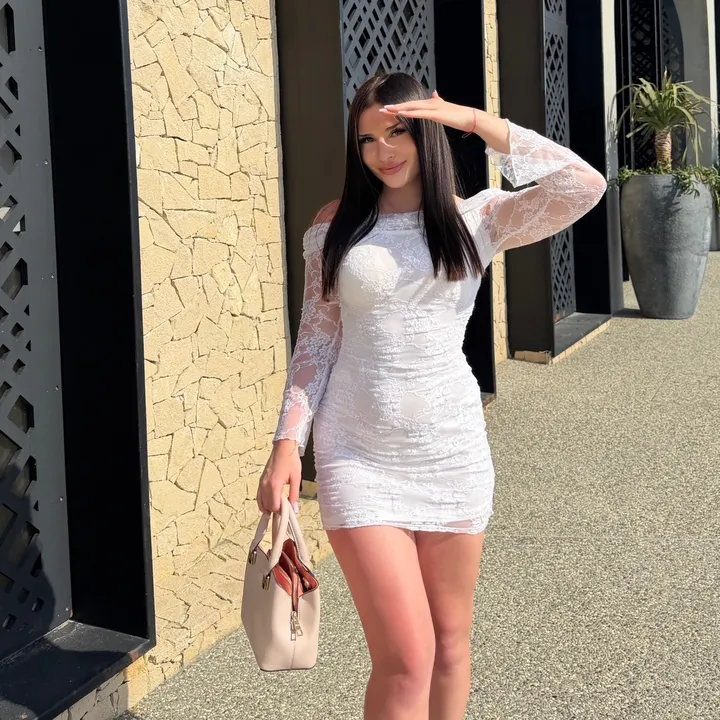 angelinaaa.ugc