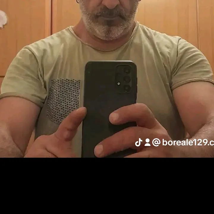 @universale748