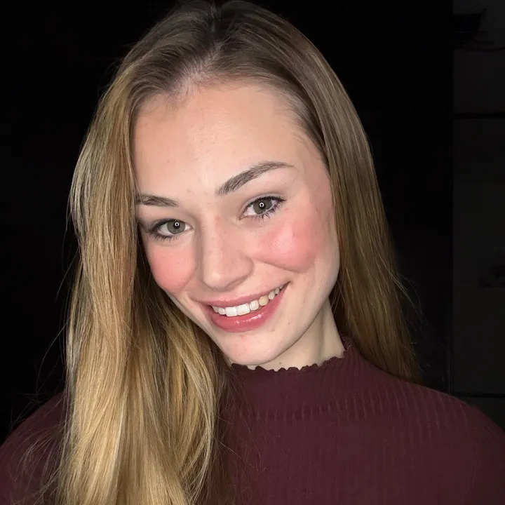 @alinaeella