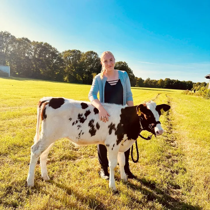 blinkyfarmgirl