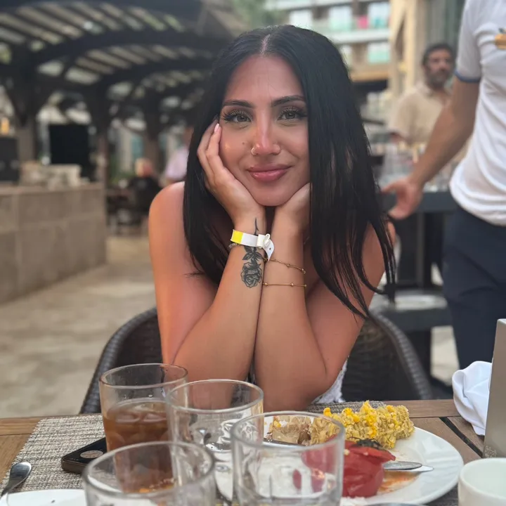 yaselna0