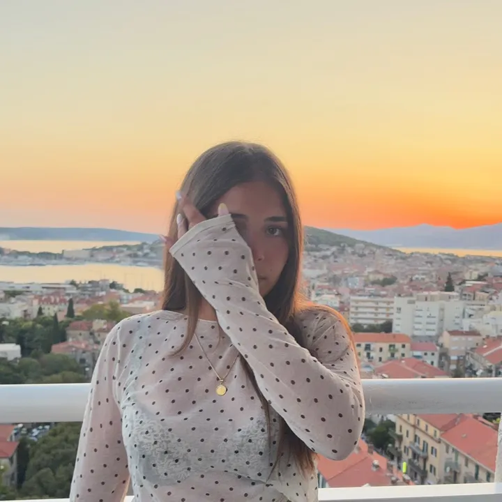 @leonora.ck