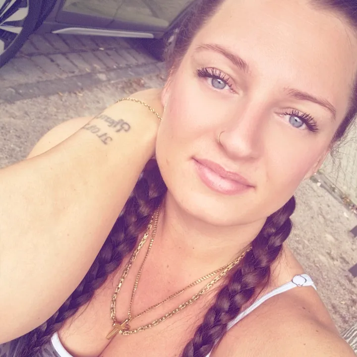 jeanettekisser
