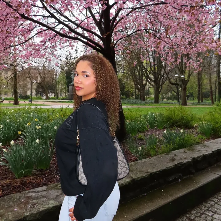 meli_naomi_