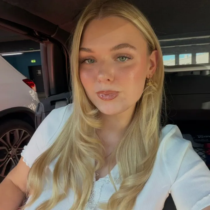 @kayahviktoria