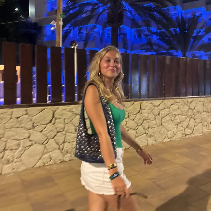 @yaravzuidam_