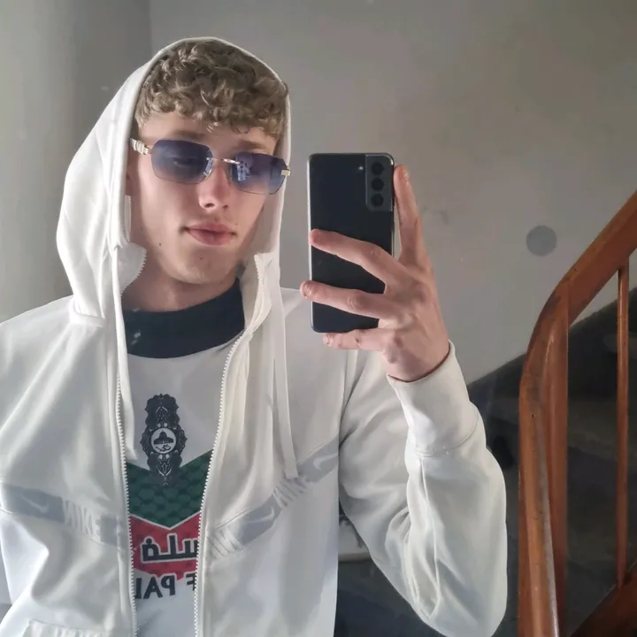 @lukasxdxr