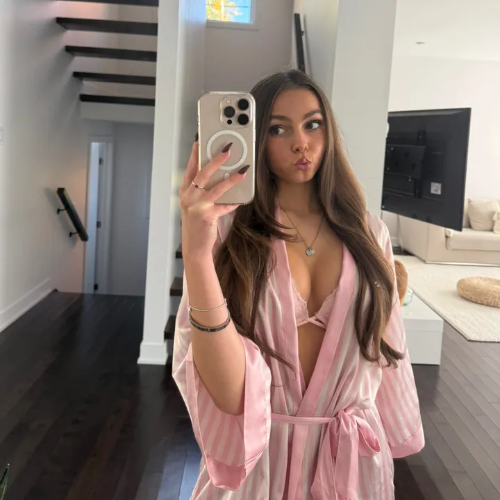 @kellyaubin