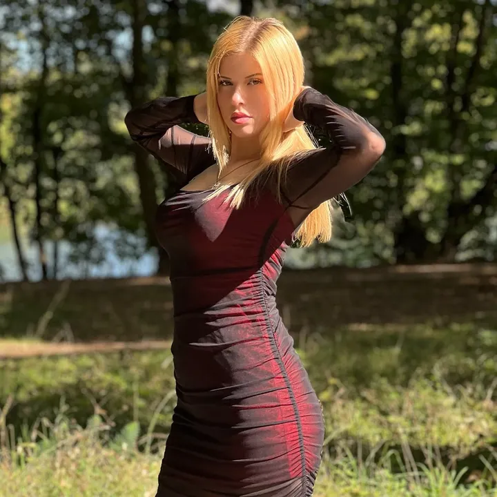 @annaroseoffiziell