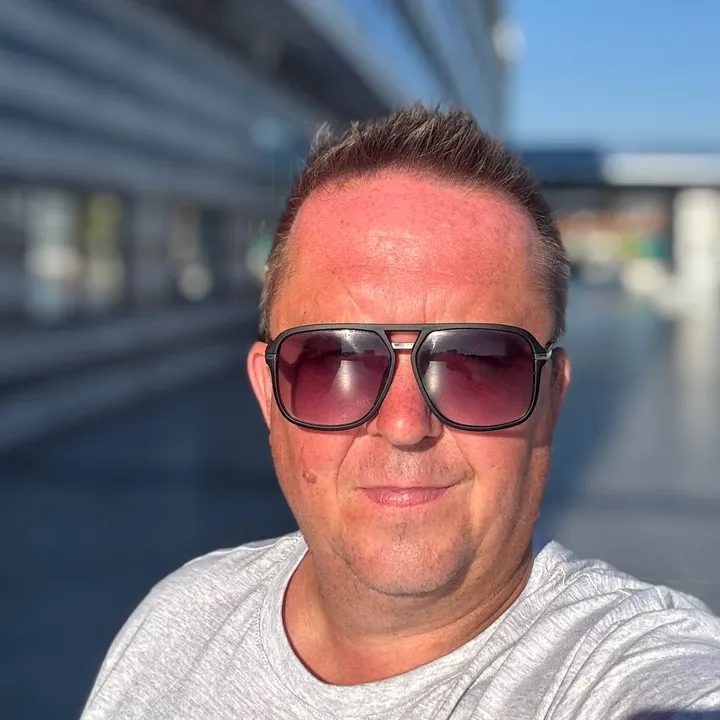 john_e48