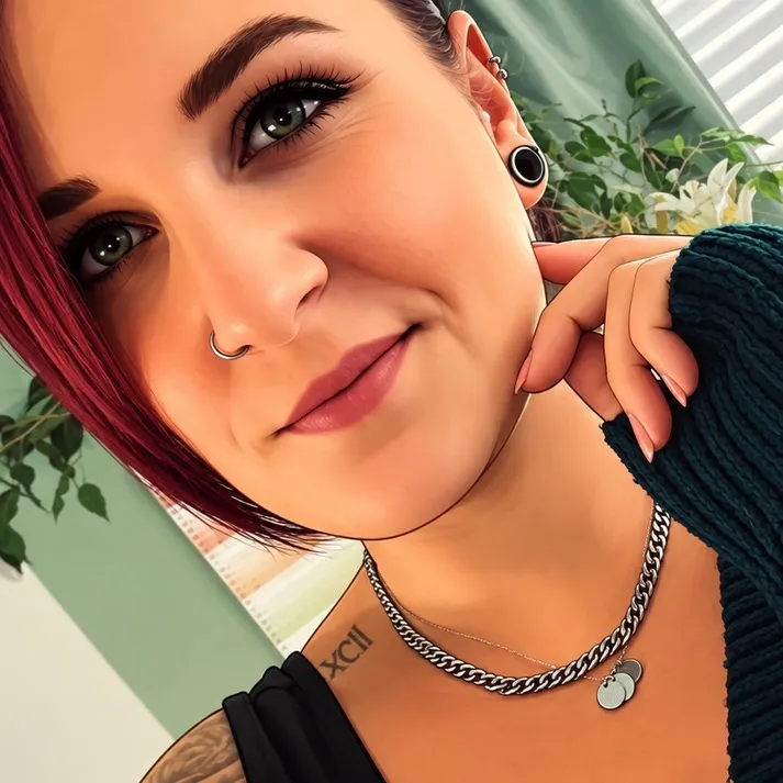 @_mona13_