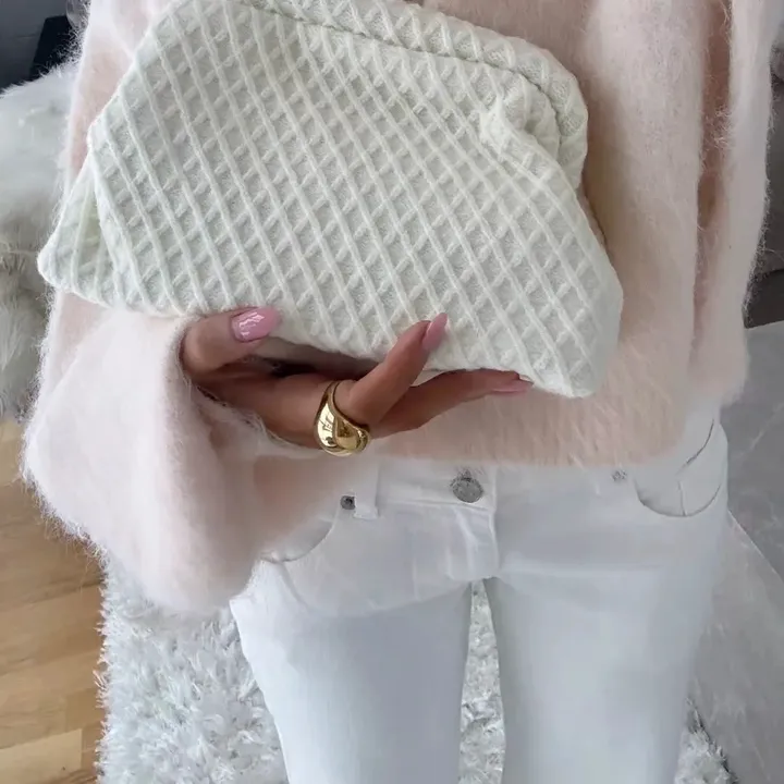 @yeaimdina
