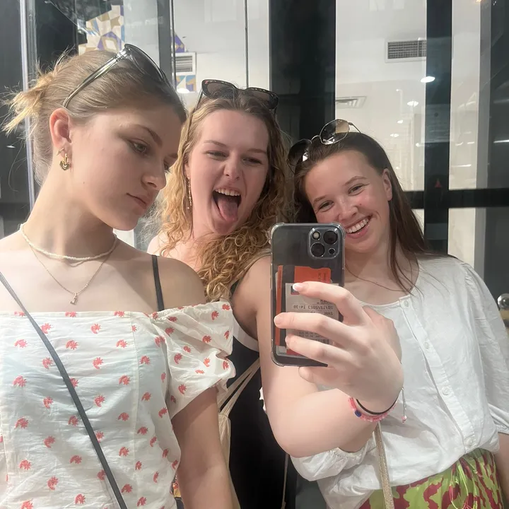 x_emma_meert_x
