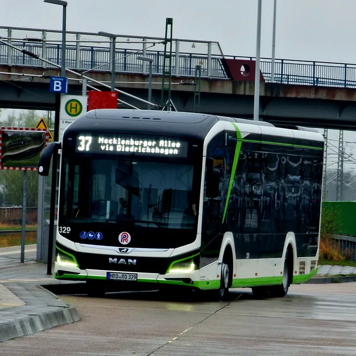 @tram_buss_spotter