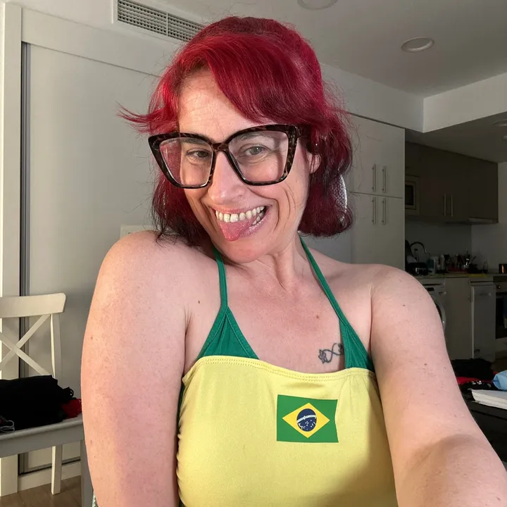@realemmitasmile
