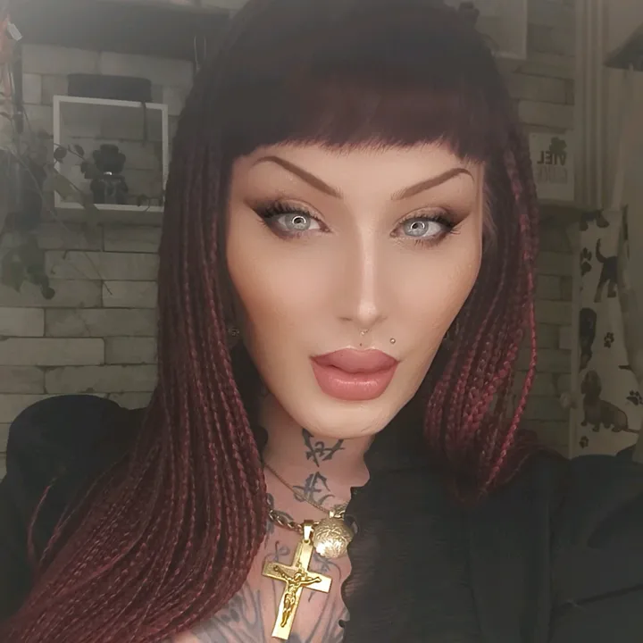 tyra_bird_