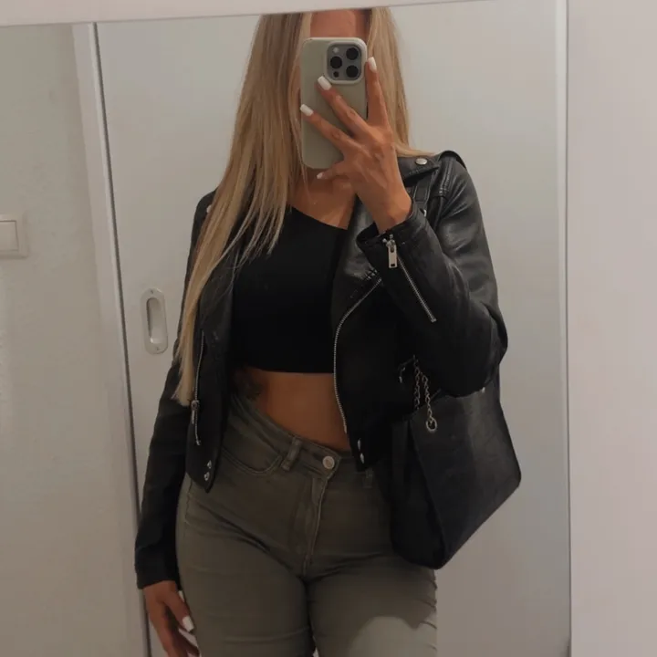 @viciihwy